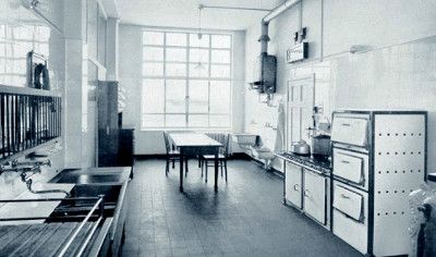 Typische Kücheneinrichtung der 1920er Jahre. (Foto AMK)